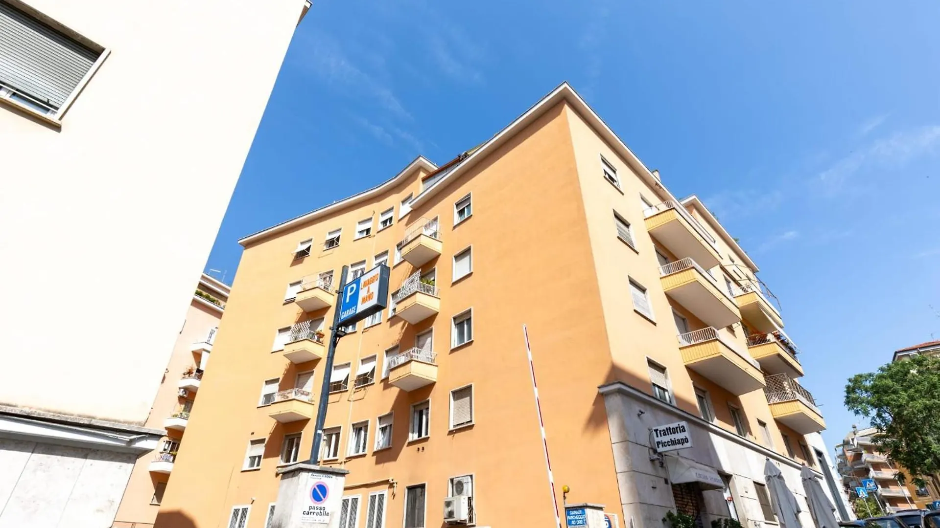 Lilly House Apartment Rome 0*,  Italy